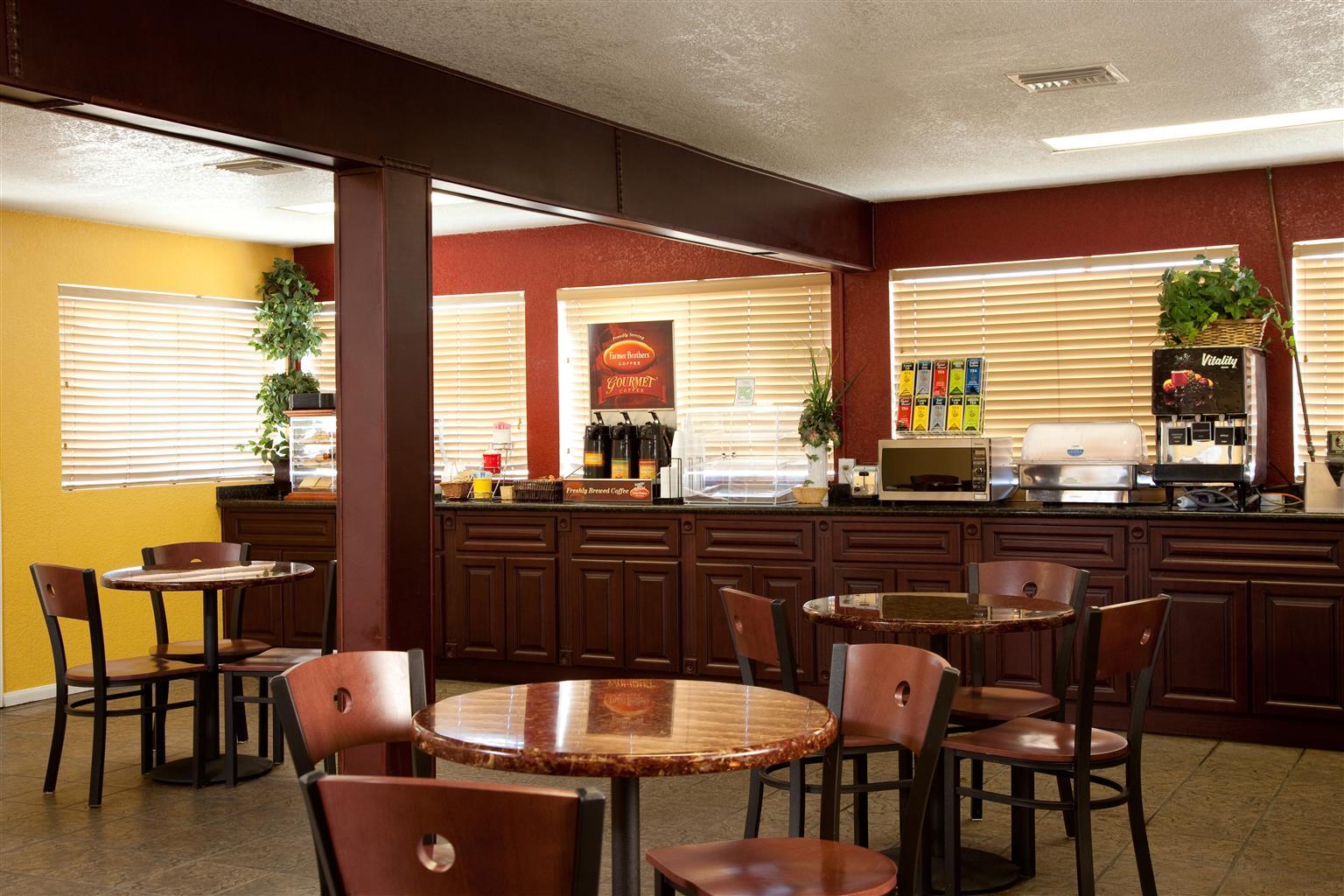 Best Western Desert Winds Mojave Bagian luar foto