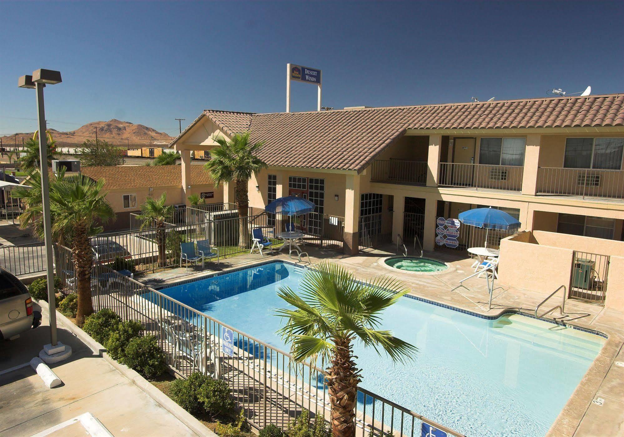 Best Western Desert Winds Mojave Bagian luar foto