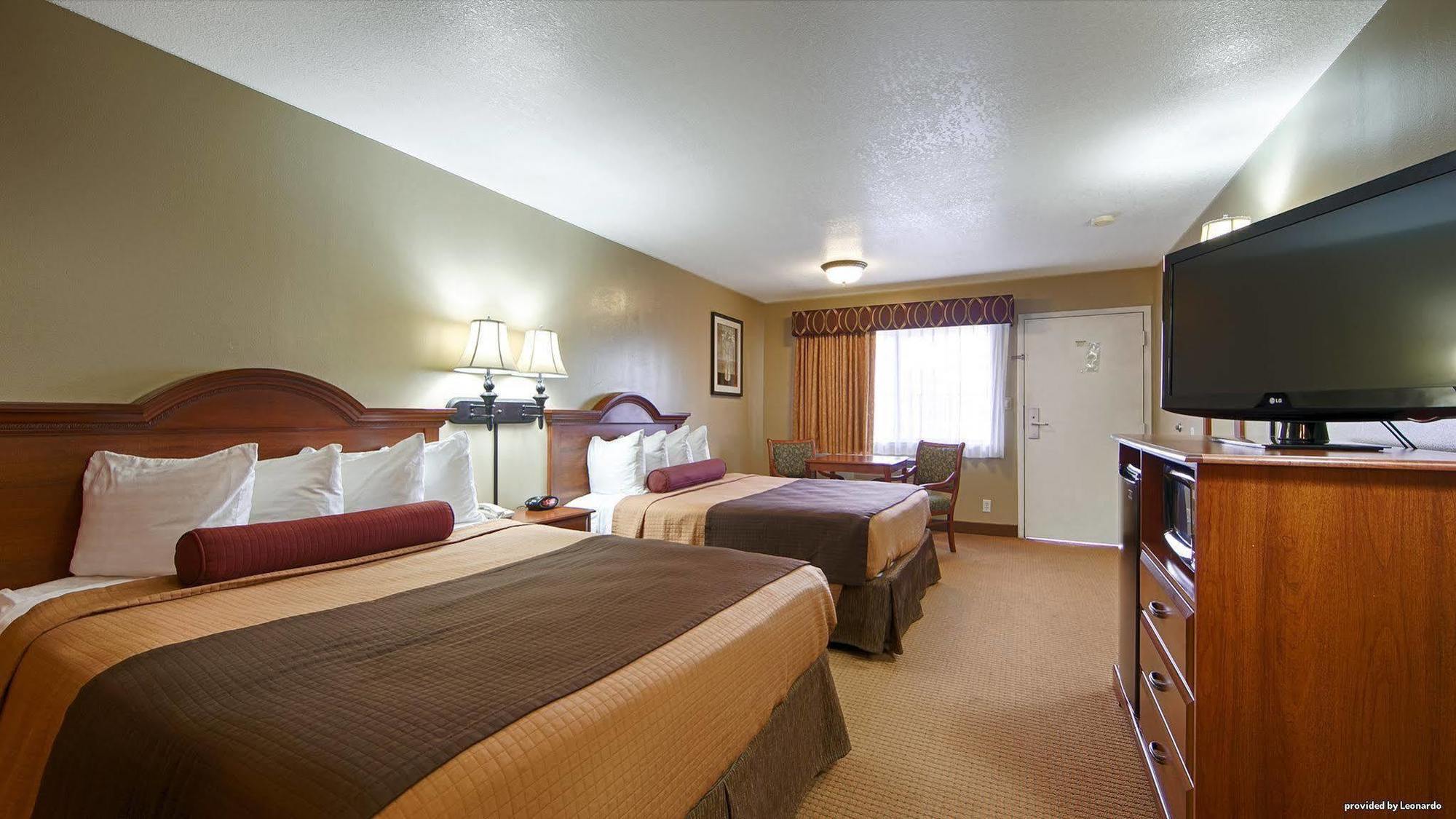 Best Western Desert Winds Mojave Bagian luar foto