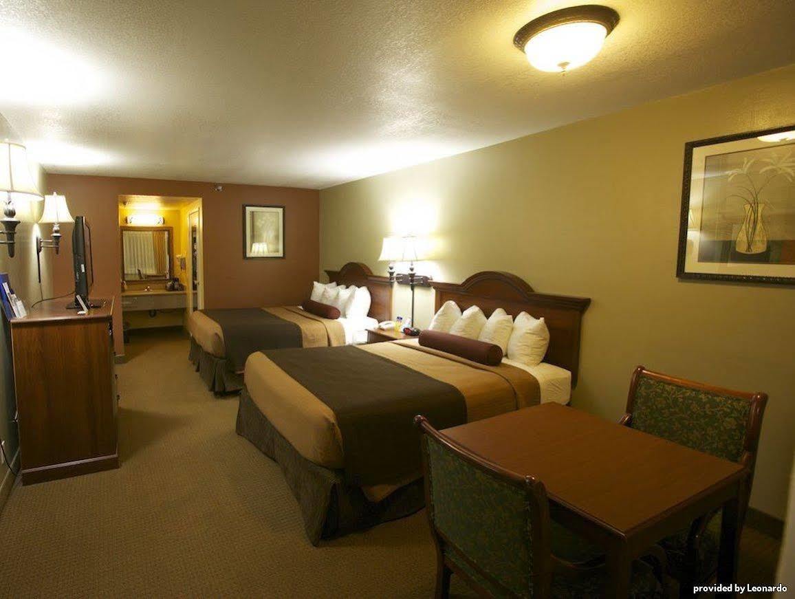 Best Western Desert Winds Mojave Bagian luar foto