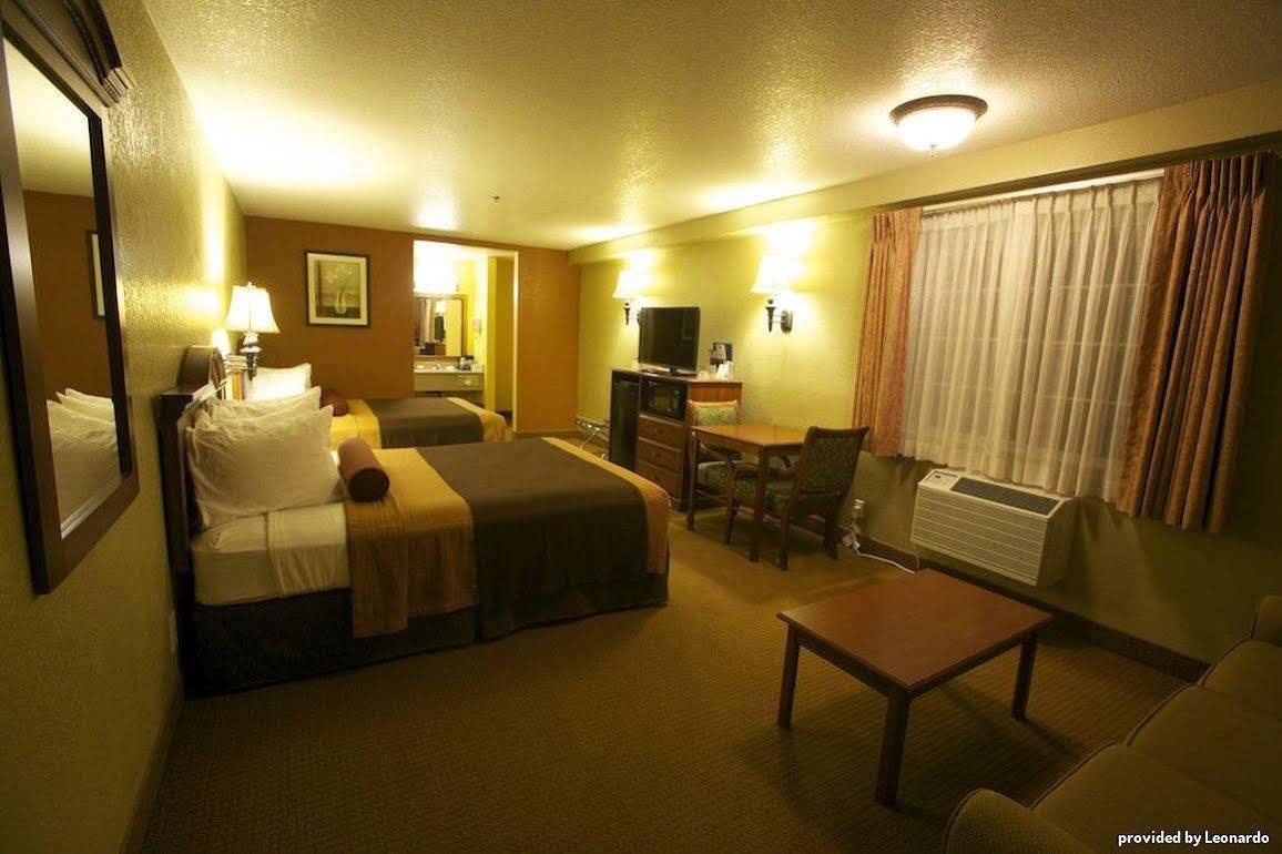 Best Western Desert Winds Mojave Bagian luar foto
